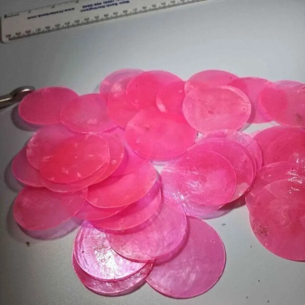 35x Round Capiz Seashells‎ with Holes for Jewelry Making, Decor, Wind Chimes 2